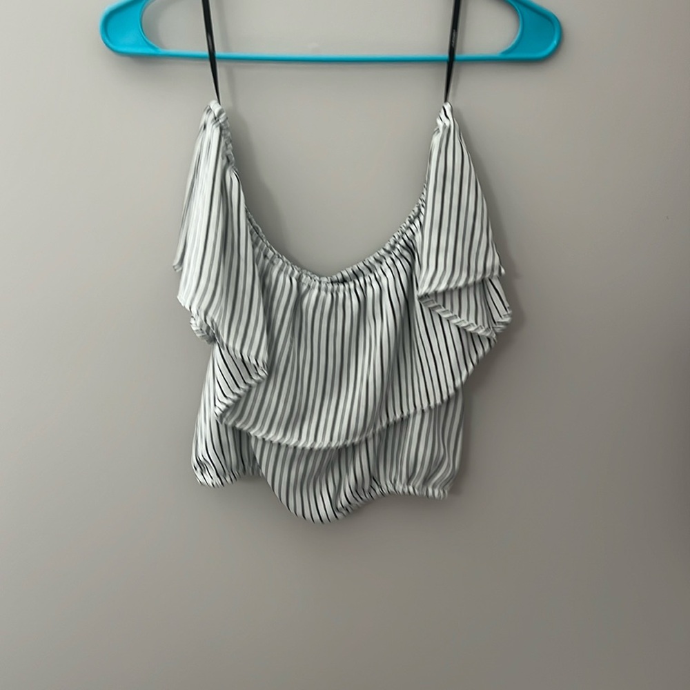 Striped crop top with ruffle